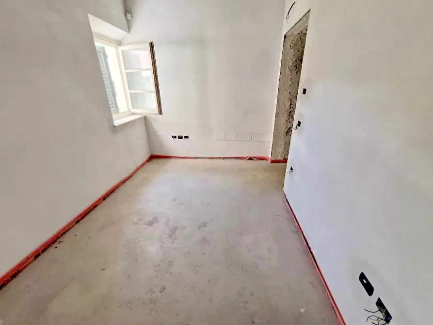 Immagine 11 di Appartamento in vendita  a Pisa