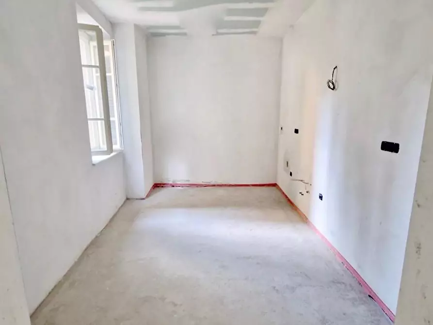 Immagine 4 di Appartamento in vendita  a Pisa