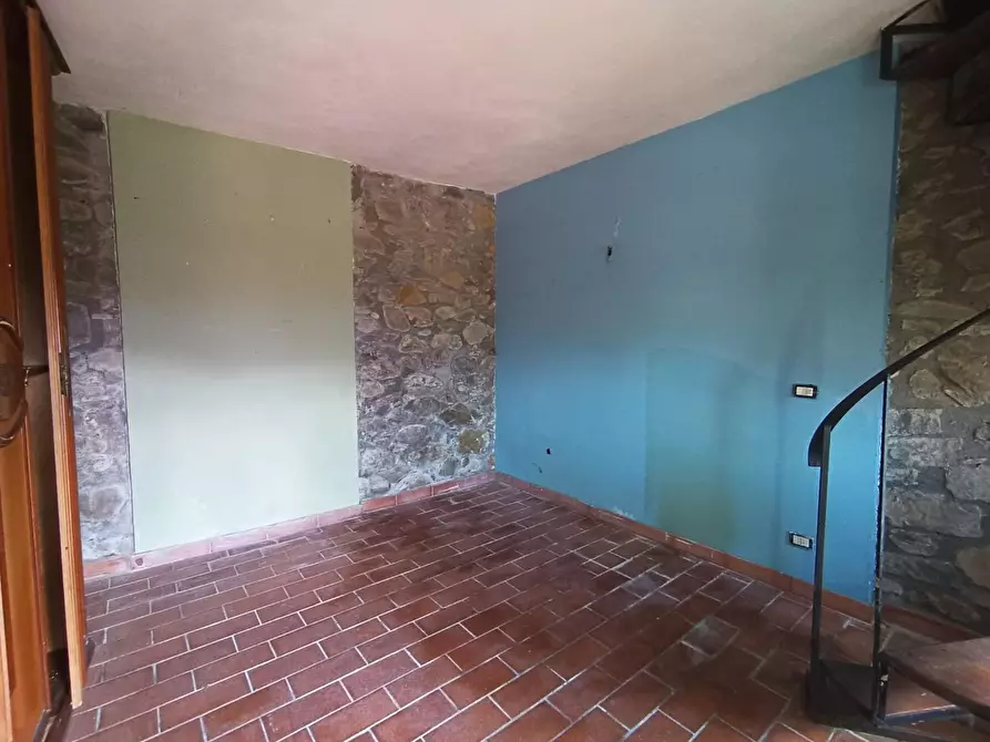 Immagine 40 di Terratetto in vendita  a Barga