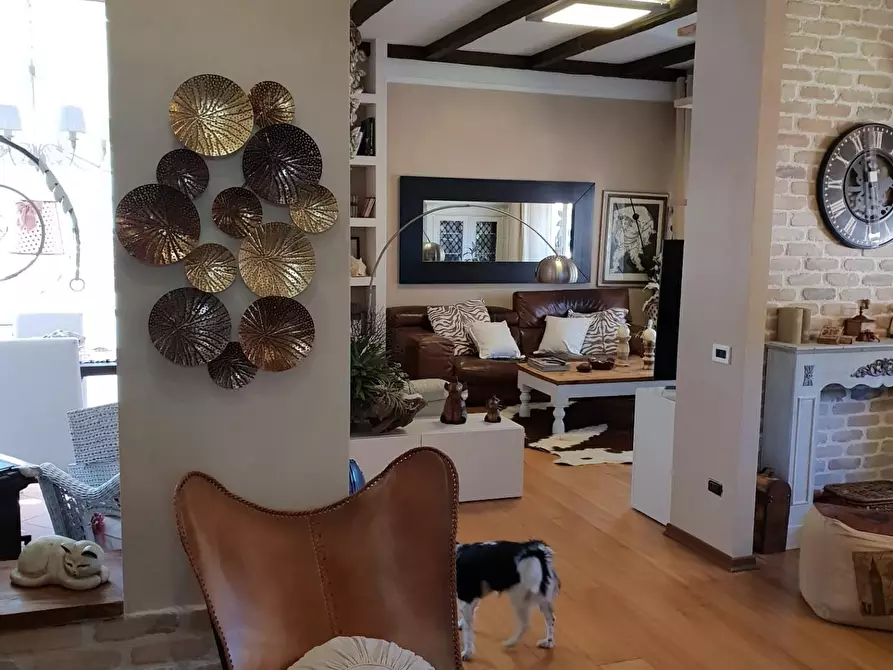 Immagine 8 di Appartamento in vendita  a Carrara