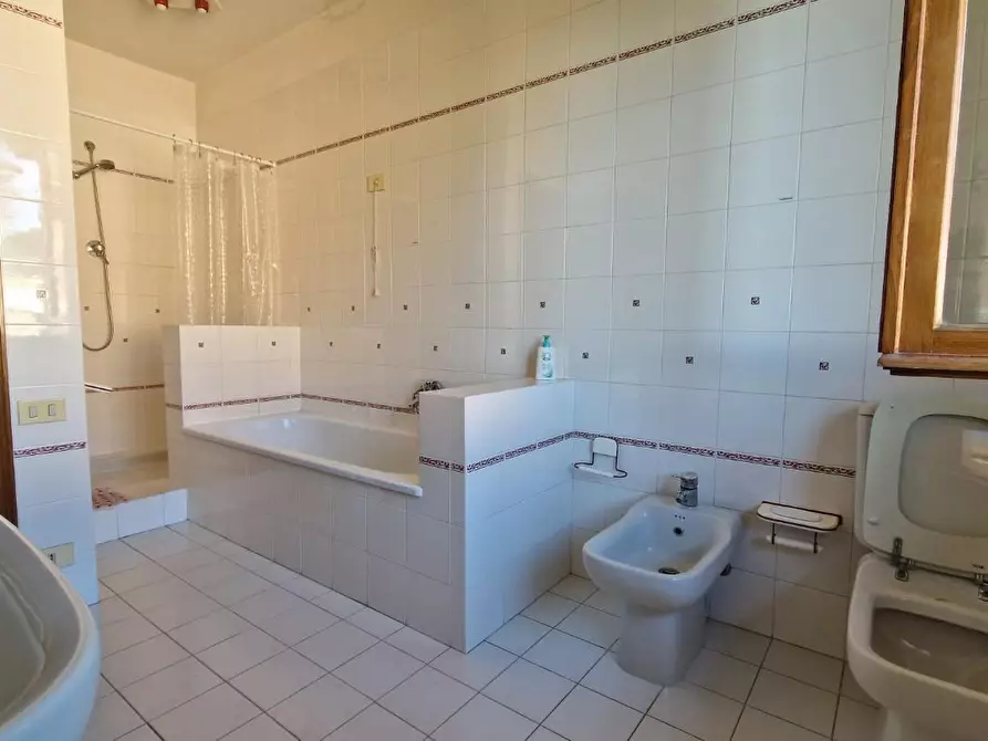 Immagine 21 di Porzione di casa in vendita  a Colle Di Val D'elsa