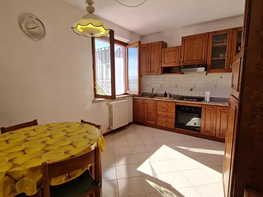 Immagine 9 di Porzione di casa in vendita  a Colle Di Val D'elsa