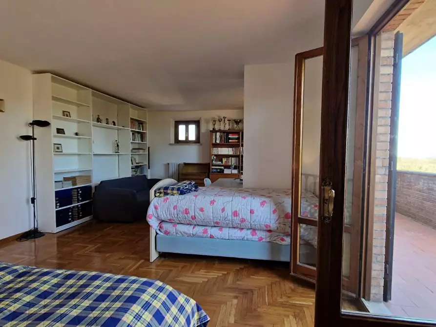 Immagine 38 di Porzione di casa in vendita  a Colle Di Val D'elsa