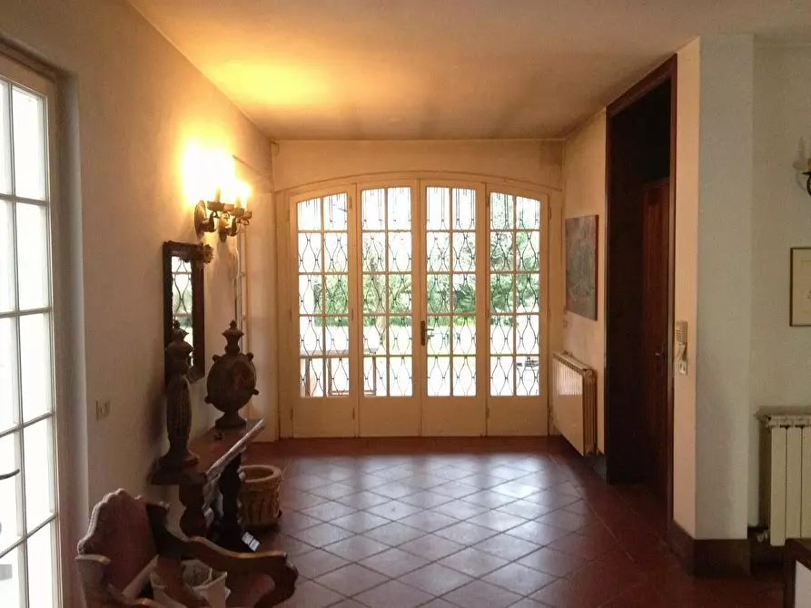 Immagine 13 di Villa in vendita  a Pietrasanta