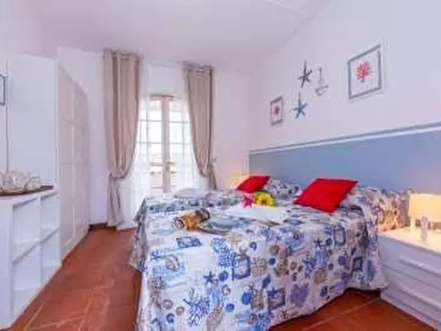 Immagine 14 di Villa in vendita  a Pietrasanta