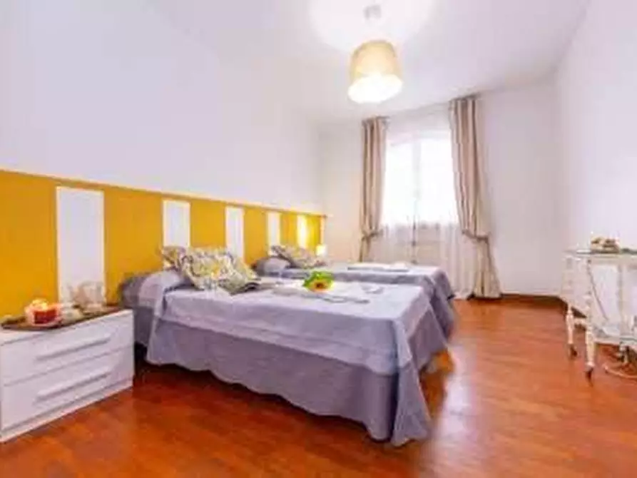 Immagine 15 di Villa in vendita  a Pietrasanta