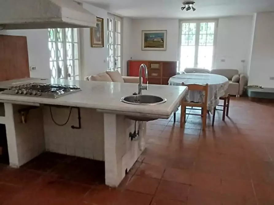 Immagine 26 di Villa in vendita  a Pietrasanta