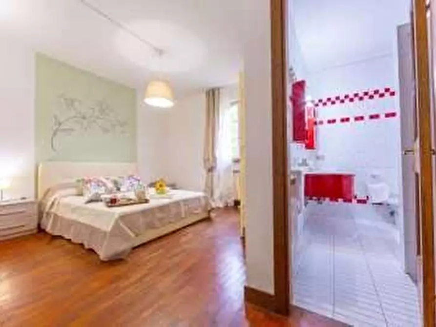 Immagine 23 di Villa in vendita  a Pietrasanta