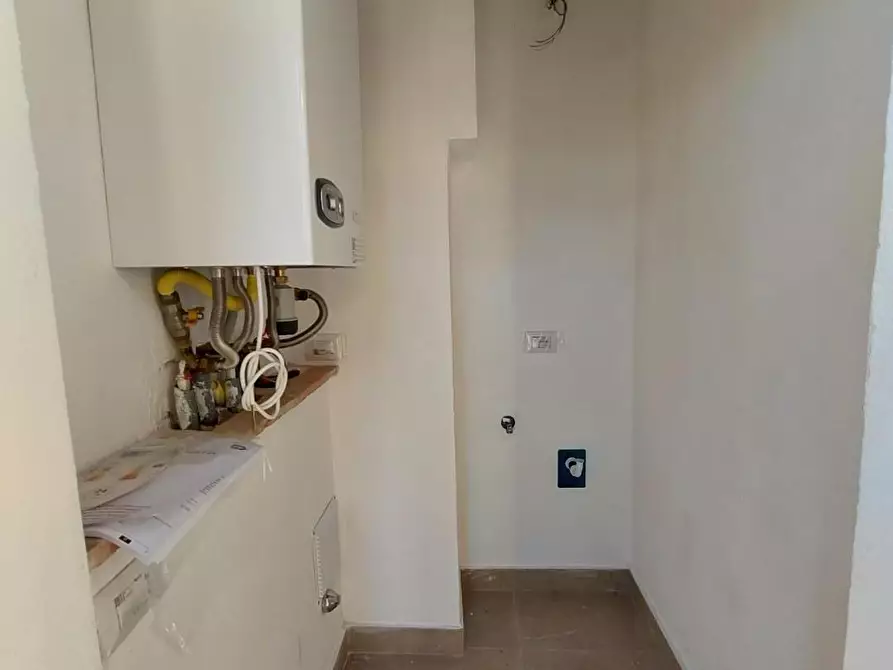 Immagine 17 di Appartamento in vendita  a Pontedera