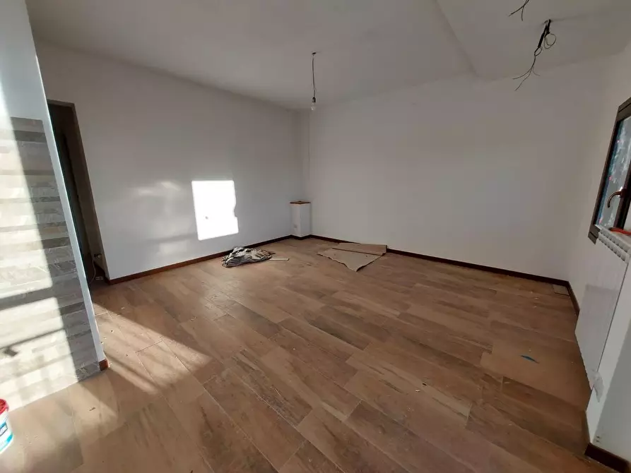 Immagine 2 di Appartamento in vendita  a Pontedera