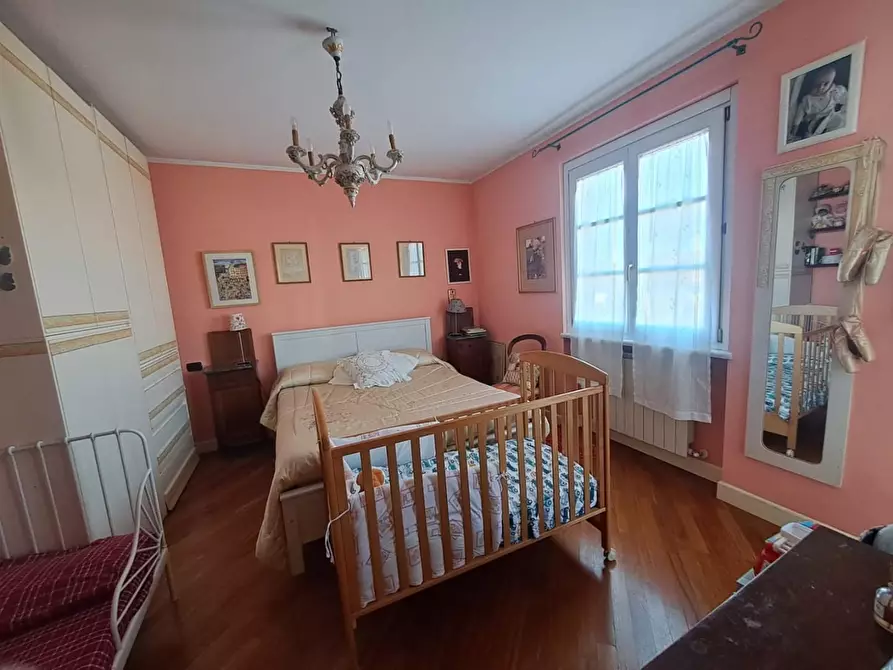 Immagine 20 di Casa indipendente in vendita  a Massa