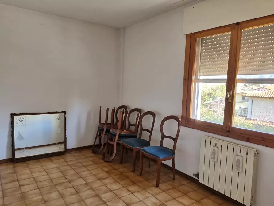 Immagine 10 di Appartamento in vendita  a Massa