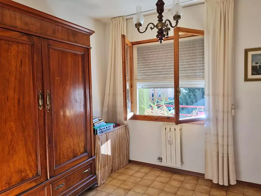 Immagine 9 di Appartamento in vendita  a Massa