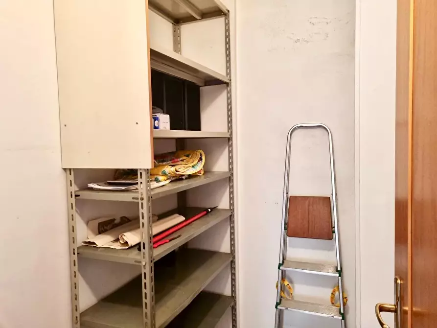 Immagine 13 di Appartamento in vendita  a Massa