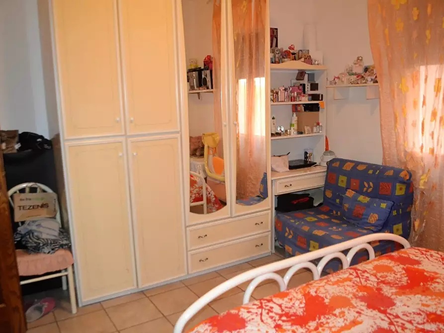 Immagine 14 di Appartamento in vendita  a Poggibonsi