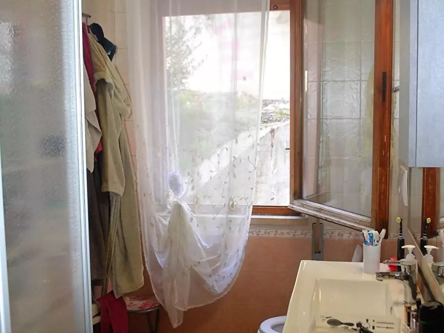 Immagine 16 di Appartamento in vendita  a Poggibonsi