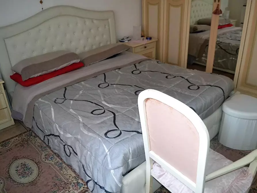 Immagine 12 di Appartamento in vendita  a Poggibonsi