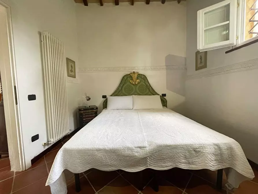 Immagine 6 di Appartamento in affitto  a Siena