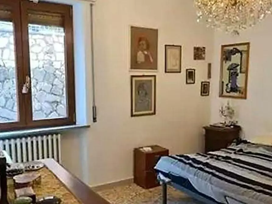 Immagine 8 di Appartamento in vendita  a Siena