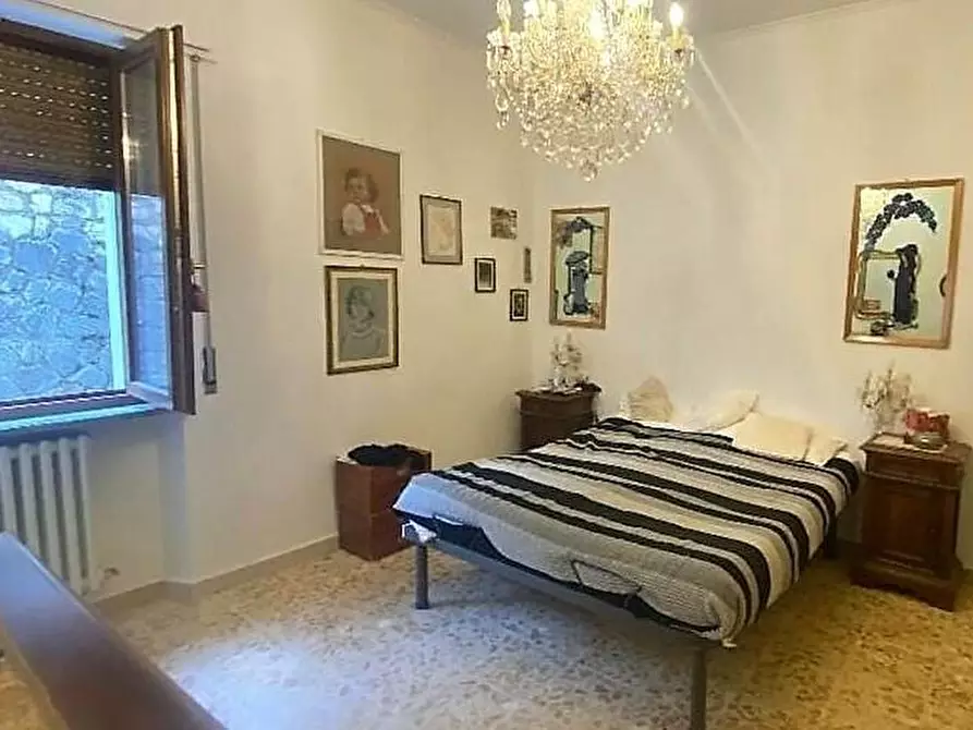 Immagine 7 di Appartamento in vendita  a Siena