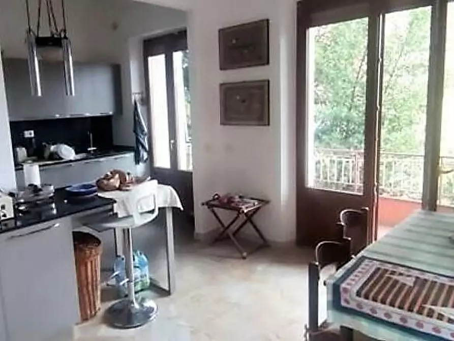 Immagine 3 di Appartamento in vendita  a Siena