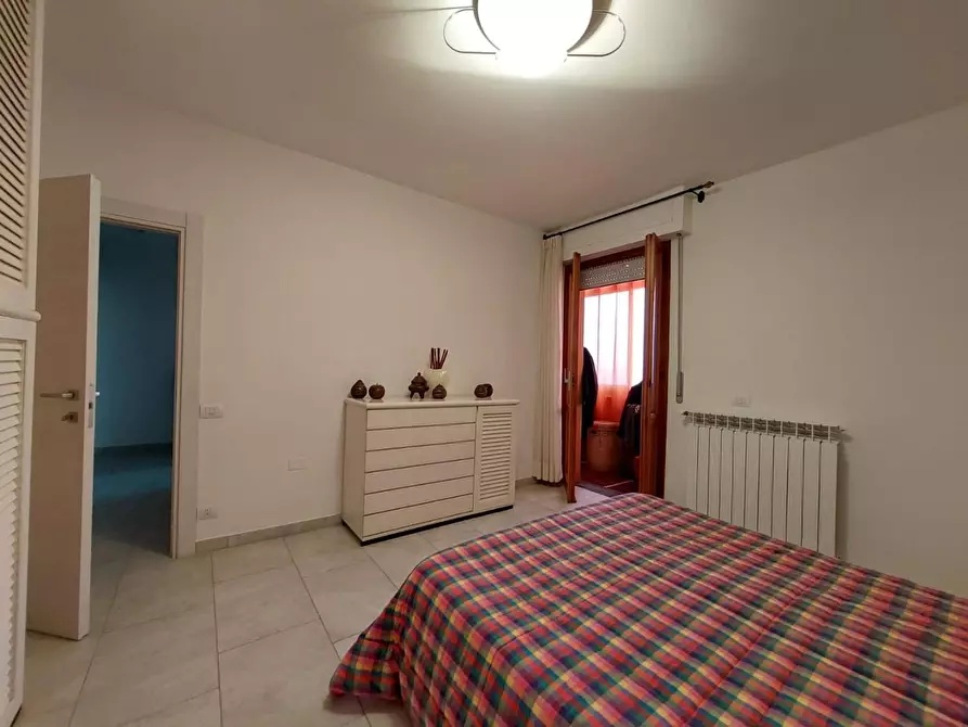 Immagine 16 di Mansarda in vendita  a Pontedera