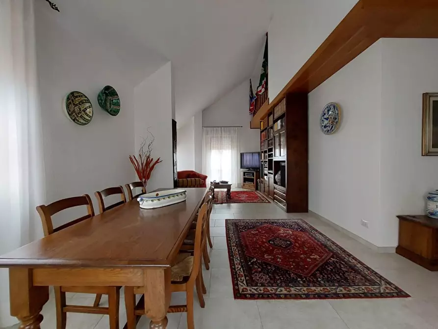 Immagine 3 di Mansarda in vendita  a Pontedera