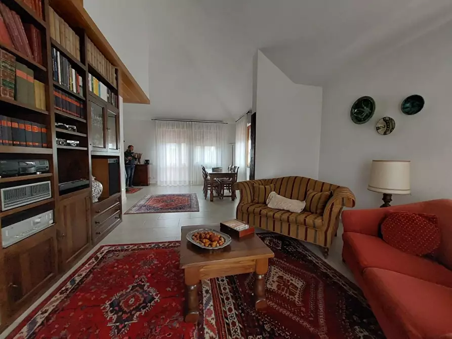 Immagine 7 di Mansarda in vendita  a Pontedera