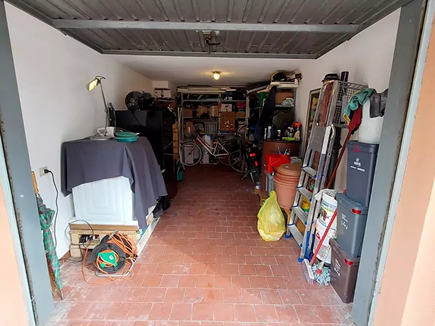 Immagine 29 di Mansarda in vendita  a Pontedera