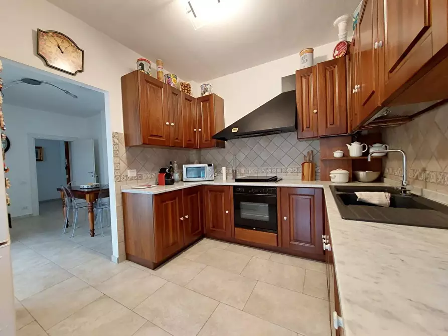 Immagine 10 di Mansarda in vendita  a Pontedera