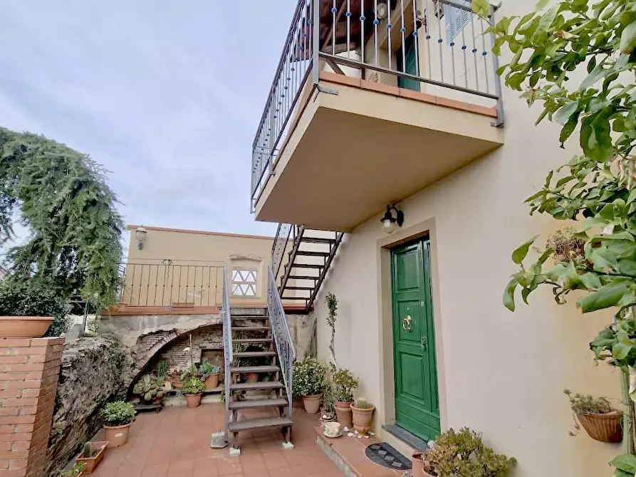 Immagine 14 di Villa in vendita  a San Giuliano Terme