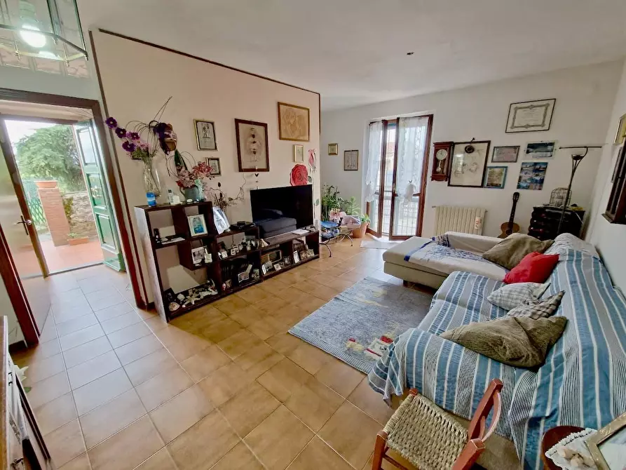 Immagine 15 di Villa in vendita  a San Giuliano Terme