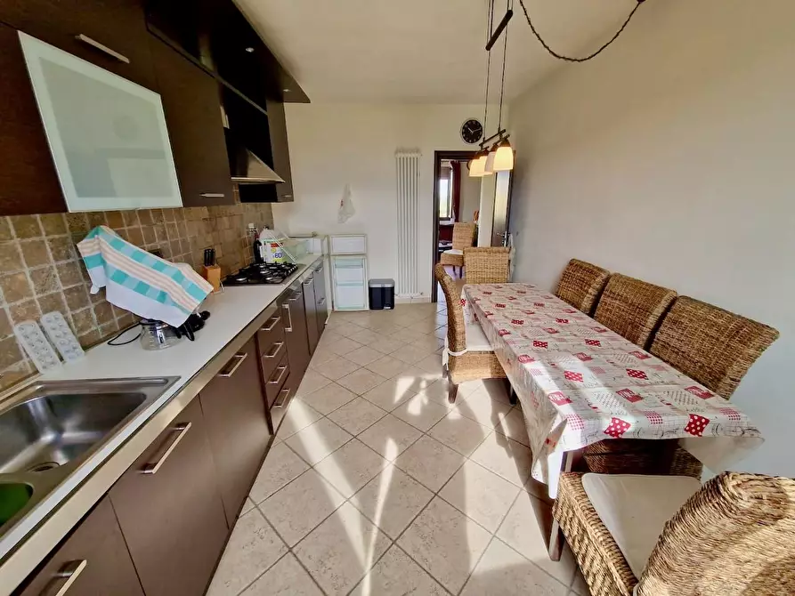 Immagine 4 di Villa in vendita  a San Giuliano Terme