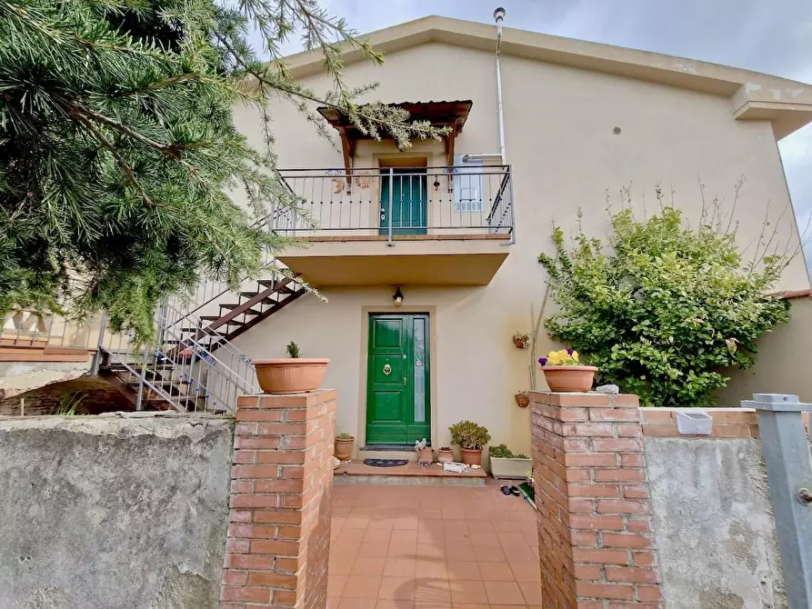 Immagine 13 di Villa in vendita  a San Giuliano Terme