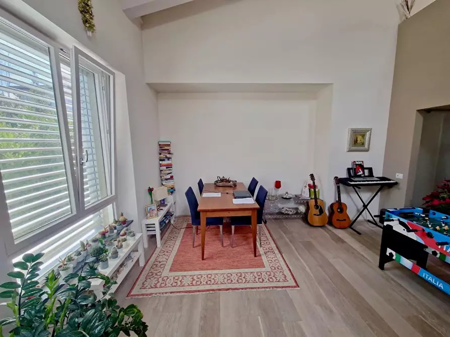 Immagine 7 di Villa in vendita  a Pisa