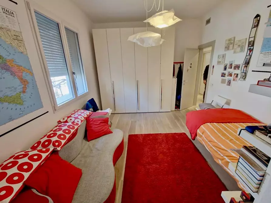 Immagine 23 di Villa in vendita  a Pisa