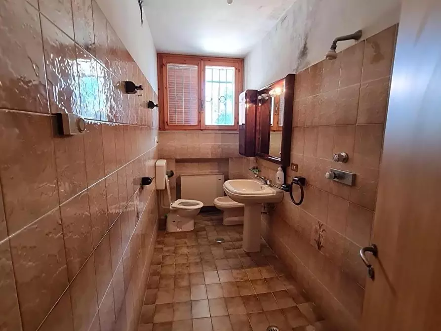 Immagine 12 di Casa bifamiliare in vendita  a Piombino