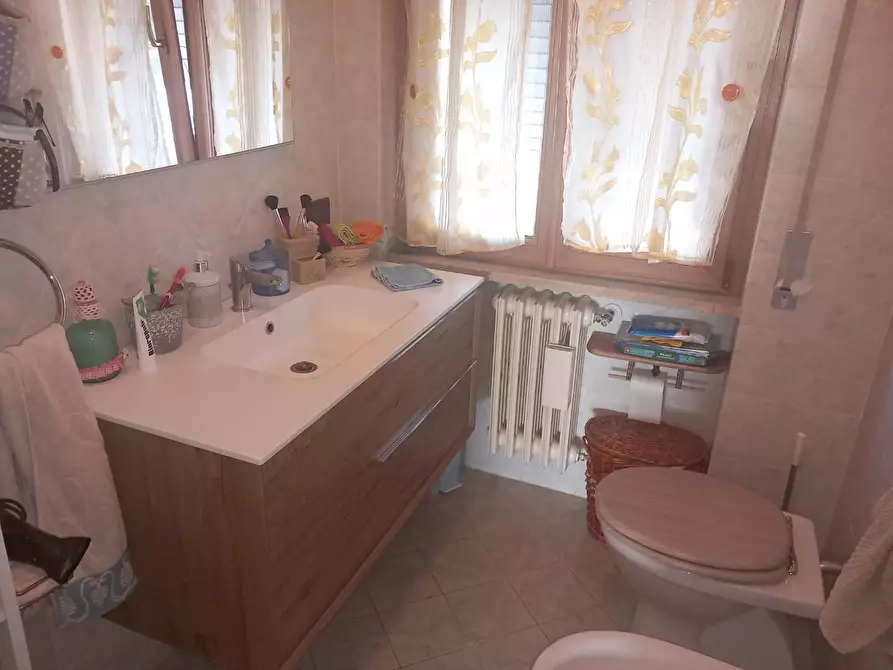 Immagine 12 di Appartamento in vendita  a Rosignano Marittimo