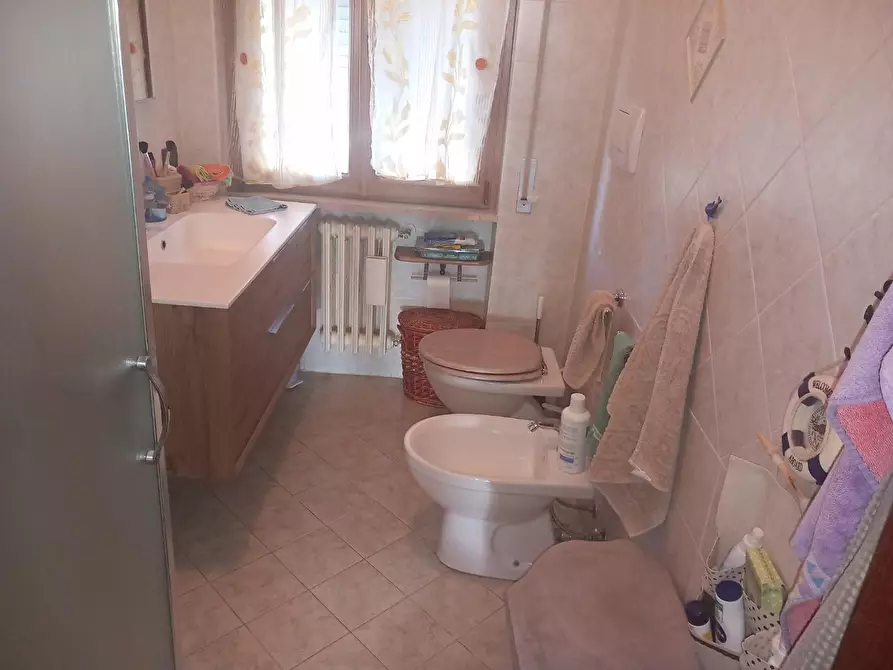 Immagine 11 di Appartamento in vendita  a Rosignano Marittimo