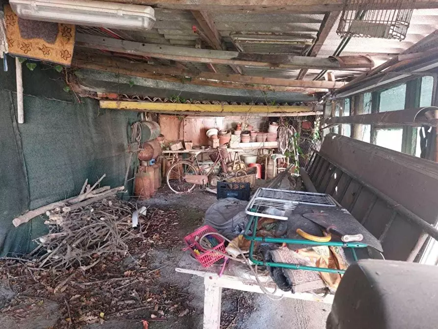 Immagine 7 di Villa in vendita  a Castelnuovo Magra