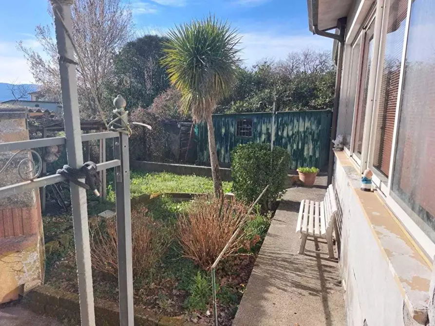 Immagine 19 di Villa in vendita  a Castelnuovo Magra