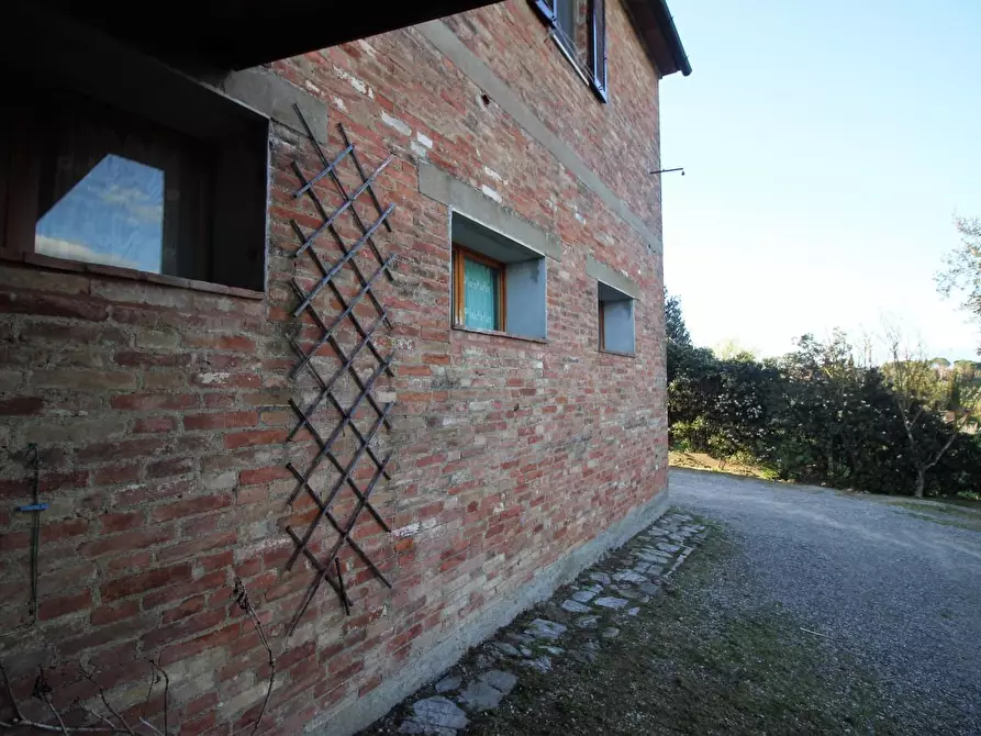 Immagine 9 di Porzione di casa in vendita  a Siena
