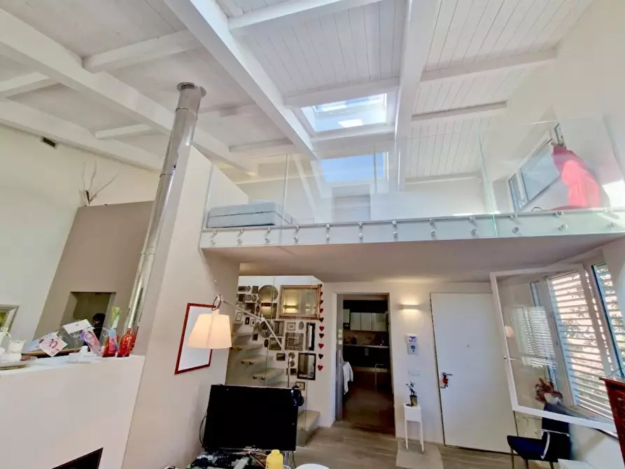 Immagine 26 di Villa in vendita  a Pisa