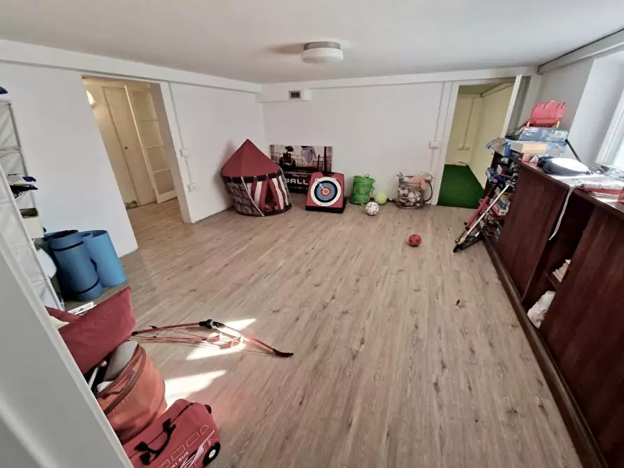 Immagine 50 di Villa in vendita  a Pisa