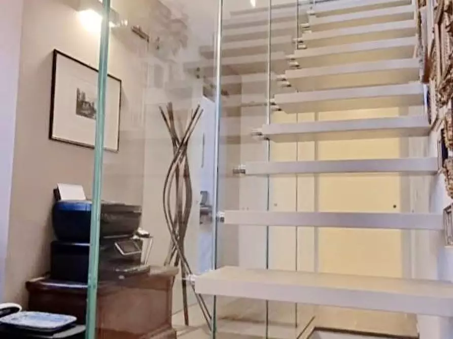 Immagine 13 di Villa in vendita  a Pisa