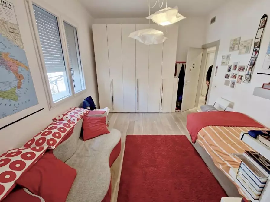 Immagine 45 di Villa in vendita  a Pisa