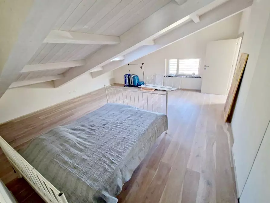 Immagine 24 di Villa in vendita  a Pisa