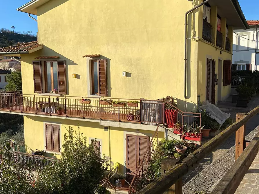 Immagine 5 di Casa indipendente in vendita  a Lamporecchio