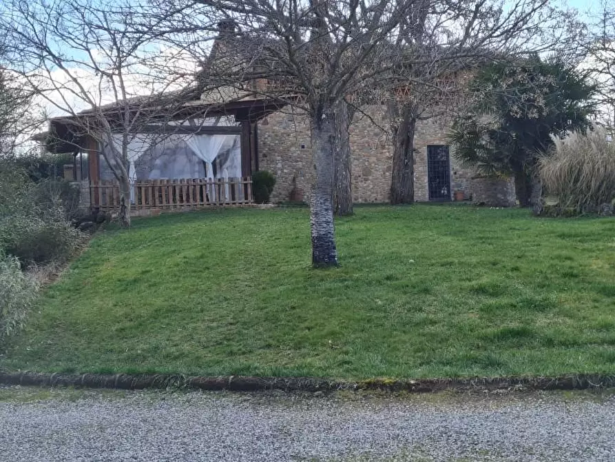 Immagine 4 di Casa semindipendente in vendita  a Monteriggioni