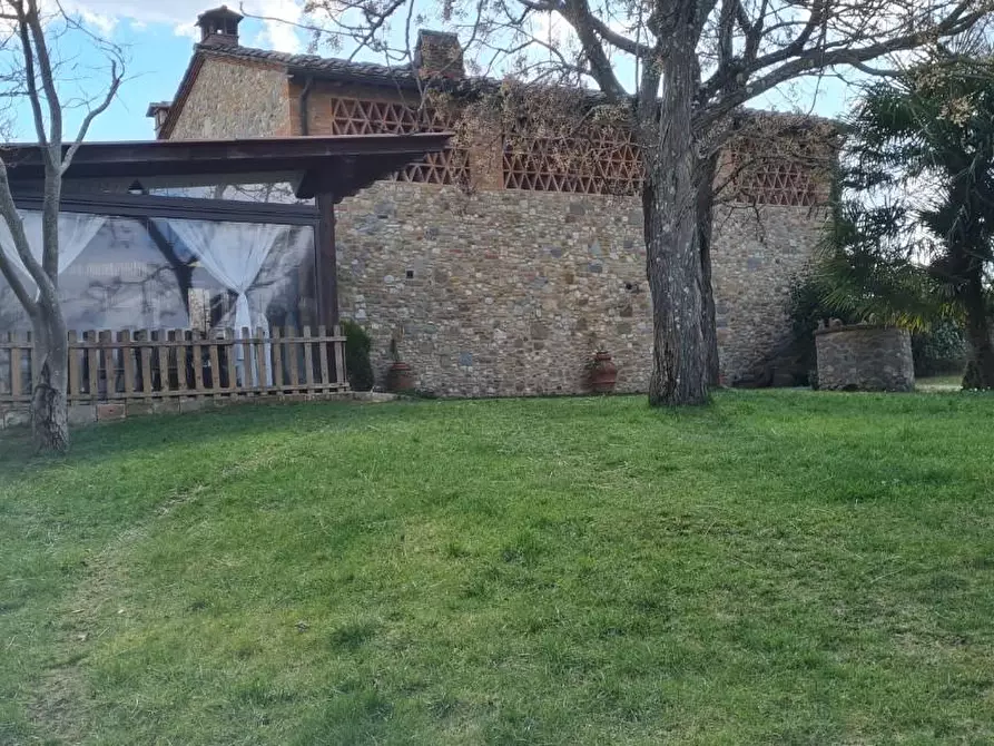 Immagine 3 di Casa semindipendente in vendita  a Monteriggioni